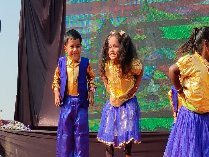 छत्तीसगढ़ी से लेकर हिंदी गानों में खूब थिरके छात्र, वार्षिक उत्सव का हुआ आयोजन | Raipur News: Children did excellent dance in VLM school of Raipur
