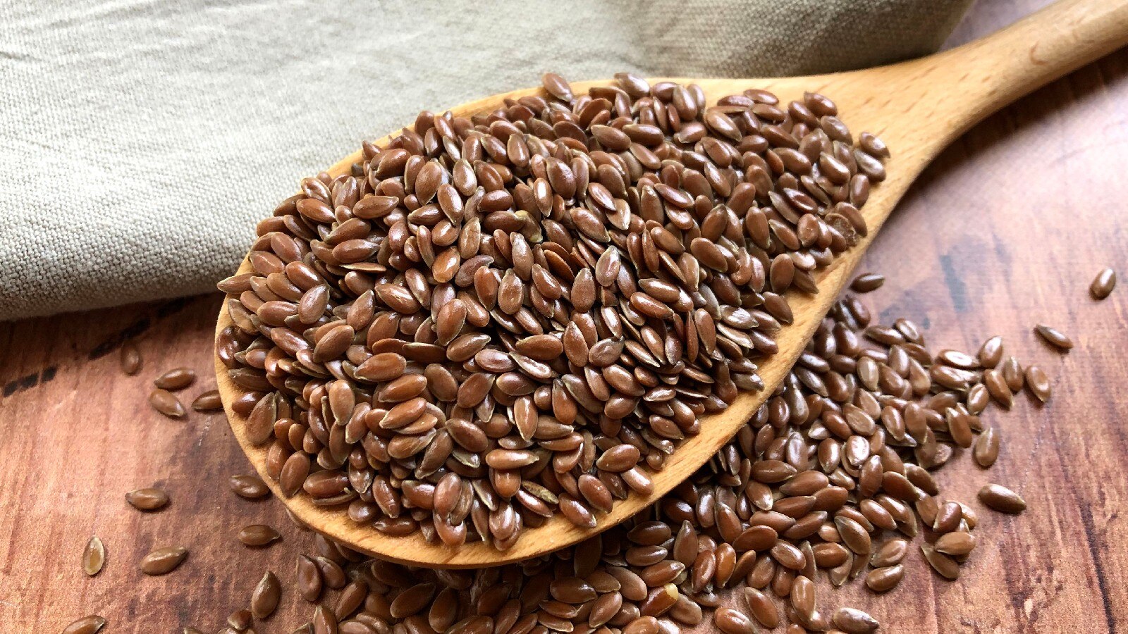 Jaane flax seeds hormones ko kis trah se santulit rakhna hai. – जानें फ्लैक्स सीड्स हार्मोंस को किस तरह से संतुलित रखता है।